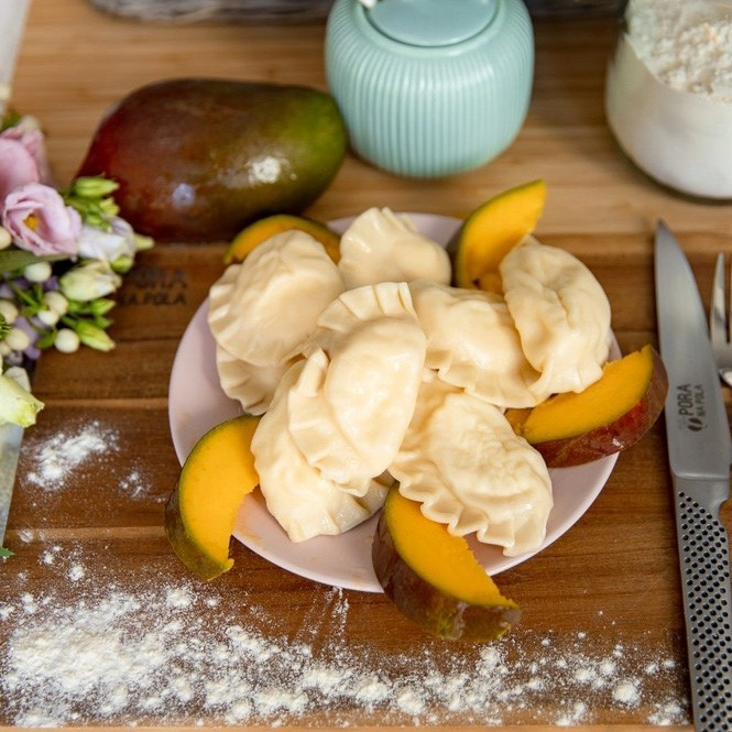 Pierogi z serem i mango